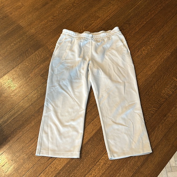 Lululemon Softstreme High Rise Steaight Leg Crop - Picture 3 of 4